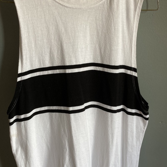 🦋 4 for $20! 🌼 - Picture 2 of 3